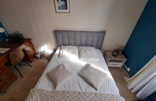Nimes House | Chambre spacieuse nimes quartier populaire