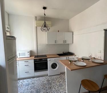 Faubourg Apartment | Charmant Duplex centre de nimes