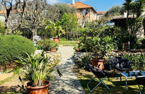 Chateauneuf-Villevieille Apartment | Charmante maison au calme - Piscine - Jardin - Parking - à 30min de Nice