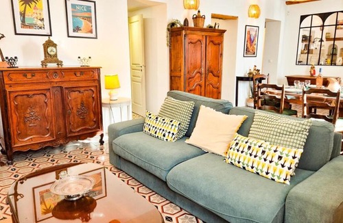 Chateauneuf-Villevieille Apartment | Charmante maison au calme - Piscine - Jardin - Parking - à 30min de Nice