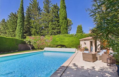 Paradou House | Charmant Mas à Paradou avec Piscine, Terrasse et Jardin, Près des Alpilles - FR-1-599-35