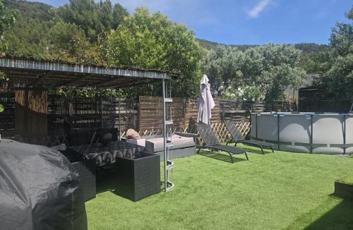 Gemenos Ski Chalet | Charmant Mobil home avec piscine privative