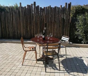 Saint-Andiol Apartment | Charmant T1 calme et reposant