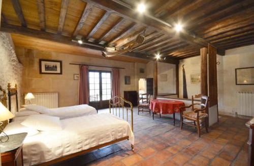 Saintes-Maries-de-la-Mer House | Charmante maison en Camargue avec piscine partagée