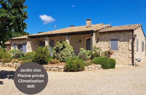 Maussane Villa | Charme provençal Mas authentique avec piscine