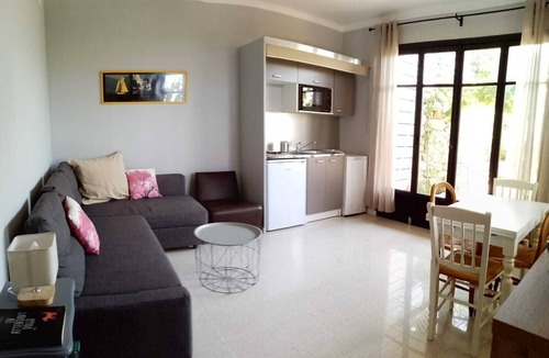 Saint-Andre-de-la-Roche Apartment | Charming 3-room apartment on the ground floor of a villa with sea view, 15 minutes from the center of Nice