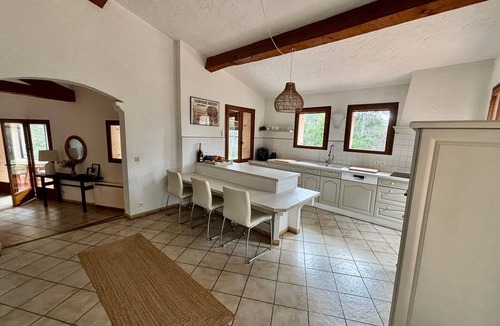 Lorgues Villa | Charming 6-bedroom villa 'Les Bosquets' with private pool, AC, WiFi in Lorgues