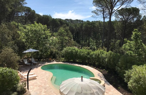 Lorgues Villa | Charming 6-bedroom villa 'Les Bosquets' with private pool, AC, WiFi in Lorgues