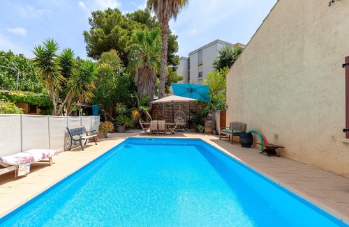Vielle-Chapelle House | Charming 64 m² House with Large Pool and Palm Trees
