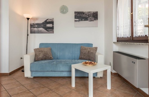 Voltino Apartment | Charming Apartment "Bel Soggiorno 2" with Lake View, Mountain View, Wi-Fi & Terrace