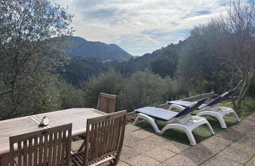 Levens Apartment | Charming apartment with stunning mountain views