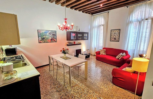 San Marco Apartment | Charming canal view apart few steps from San Marco Square, quiet hidden corner
