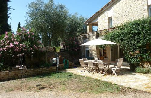 Chateauneuf-Grasse Villa | Charming cocoon 100sqm for 4p with infinity pool