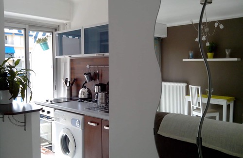 Prado - Republique Apartment | Charming & comfortable studio / Cannes center / quiet / parking / close to amenities & sea