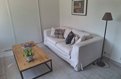 Simiane-Collongue House | Charming cottage with view and garden, 20 min from Aix and Marseille!