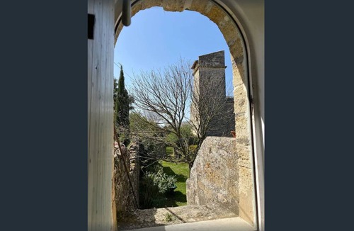 Saint-Siffret House | Charming farmhouse newly refurbished and medieval tower near Avignon and Arles
