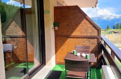 Reallon Apartment | Charming, fully renovated one-bedroom apartment in the town of Réallon (A07)
