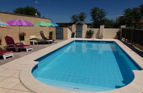 Le Pouget Apartment | Charming half-villa W pool, near Montpellier, Pezenas & coast.