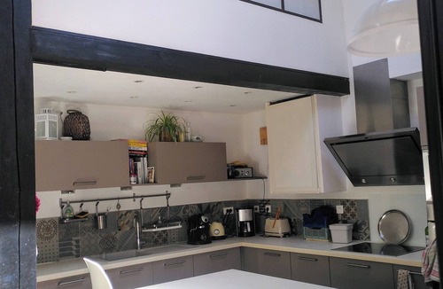 Baille House | Charming house, central, quiet, private parking and metro with AC