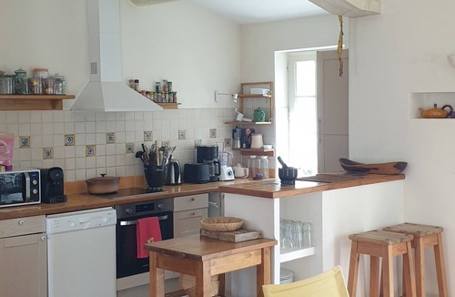 Buoux House | Charming house with pool, superb view of the Luberon overlooking the Aiguebrun river
