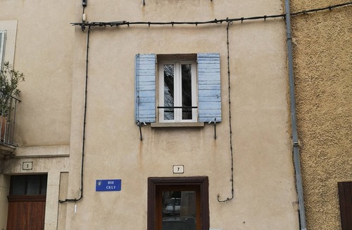 Apt House | Charming little house in the heart of town
