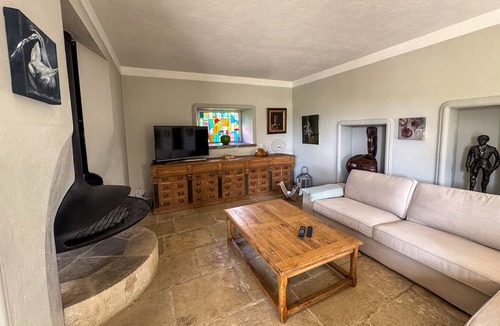 Noves House | Charming Mas with Heated Pool in the Heart of the Alpilles