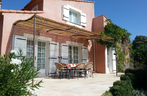 Sillans-la Cascade Villa | Charming Provencal home with air con and a completely refurbished heated pool