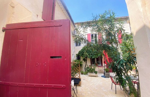 Eyragues Apartment | Charming Provençal studio with peaceful patio. Alpilles