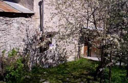 Les Thuiles House | Charming rustic cottage near Barcelonnette