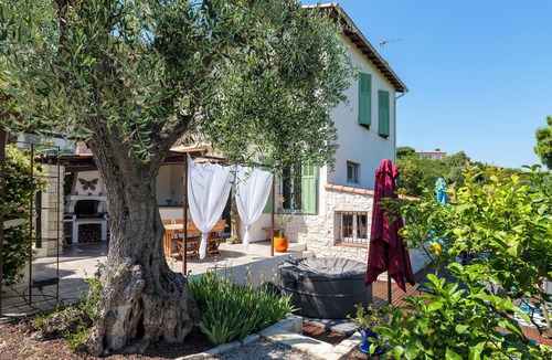 Saint Antoine Villa | Charming Sea View Villa with Jacuzzi and Private Garden