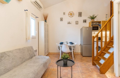Eyguieres Apartment | Charming South-Facing 2-Bedroom House with Pool, WiFi & AC in Peaceful Eyguières