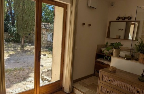 La Boissiere House | Charming stone house in a quiet setting with a pool and a garden with trees