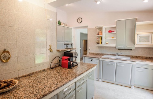 Lorgues House | Charming stone house with airco and a large pool