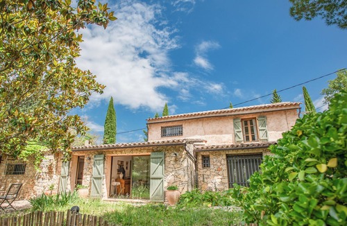 Lorgues House | Charming stone house with airco and a large pool