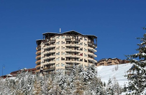 Reberty Apartment | Charming studio for 4 pers. south-facing balcony, Reberty area, Les Menuires