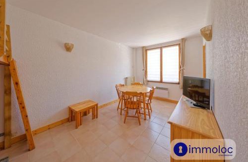 Saint-Etienne-de-Tinee Apartment | Charming studio in Auron