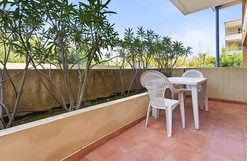 Grasse Apartment | Charming Studio - Sleeps 2 - bright