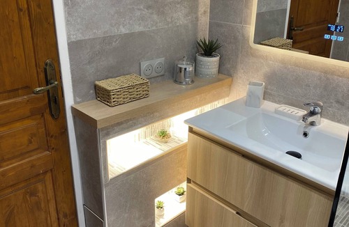 Sainte-Anne Apartment | Charming T3 in a private residence
