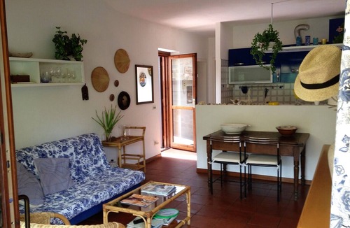 Punta Ala House | Charming Two-Room Apartment with Mountain View Near the Sea
