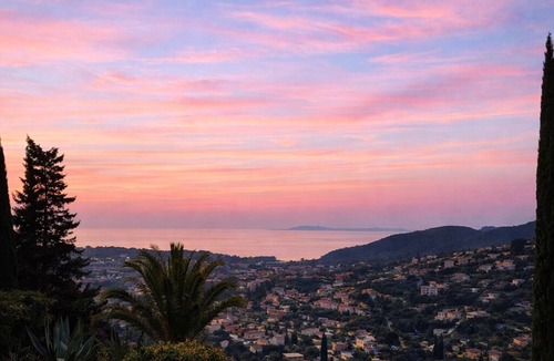 Cavalaire-sur-Mer House | Charming villa - stylish, quiet, relaxing *New at FeWo*