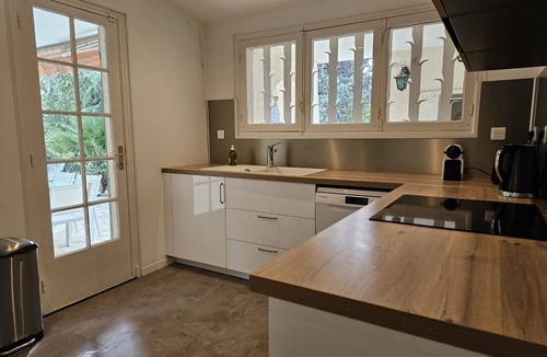 Boulouris-sur-Mer Villa | Charming villa with swimming pool 100 metres from the beach in Boulouris