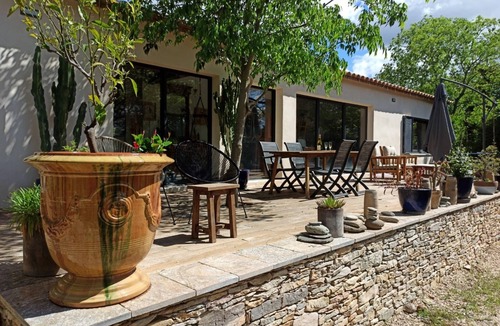 Quartier des Espesses House | Charming villa with all comforts, 2000M2 landscaped garden, ecological swimming pool
