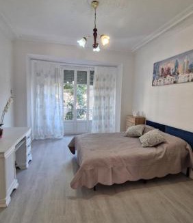 Gambetta Apartment | Chateauneuf