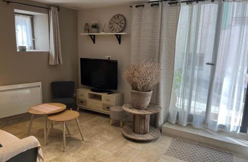 Cereste Apartment | Chez Adeline