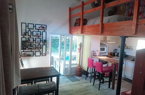 Rognonas Apartment | Chez Delph