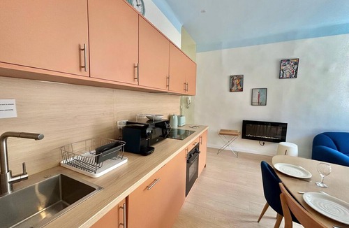 Opera Apartment | Chez Laura & Thomas - charming 2BR Vieux Port/Place Huiles