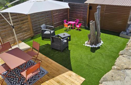 Istres House | Chez Lucia petite maison a la campagne pour 4 pers ,parking prive