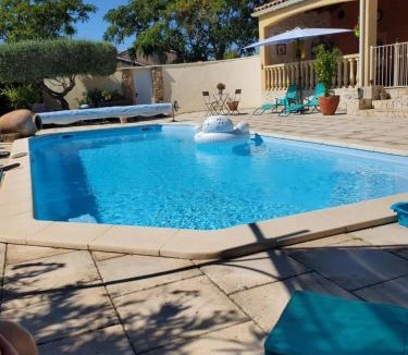 Arpaillargues-et-Aureillac Bed & Breakfast | " Chez NADOU " 2 Chambres d' Hôtes dans maison indépendante à 4 Kms d'Uzès
