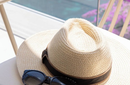 Cap d'Ail Apartment | Chic Cap d’Ail Apt with Sea Views – 8 Mins to Monaco & Private Parking