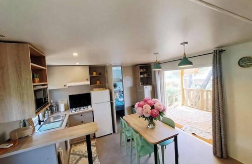 La Crau House | Chic bungalow: Private terrace, Barbecue & swimming pool